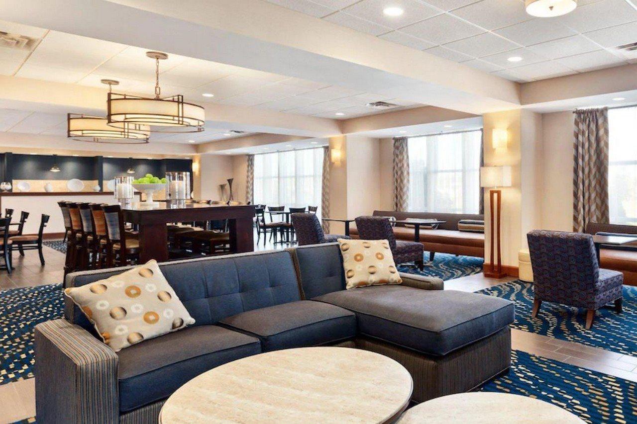 Hampton Inn Γουοτερτάουν Εξωτερικό φωτογραφία