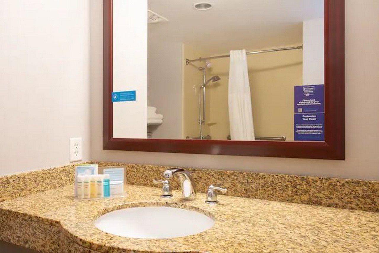 Hampton Inn Γουοτερτάουν Εξωτερικό φωτογραφία