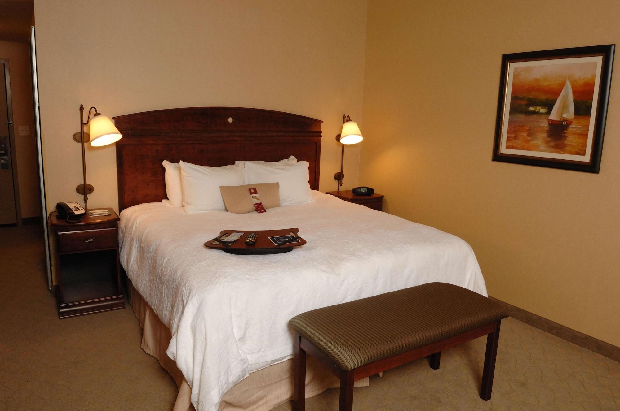 Hampton Inn Γουοτερτάουν Εξωτερικό φωτογραφία