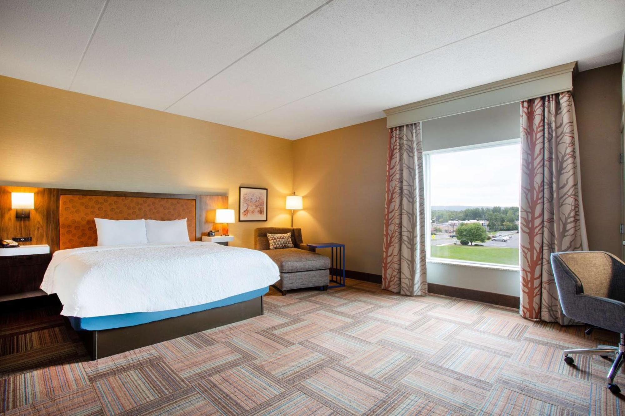 Hampton Inn Γουοτερτάουν Εξωτερικό φωτογραφία