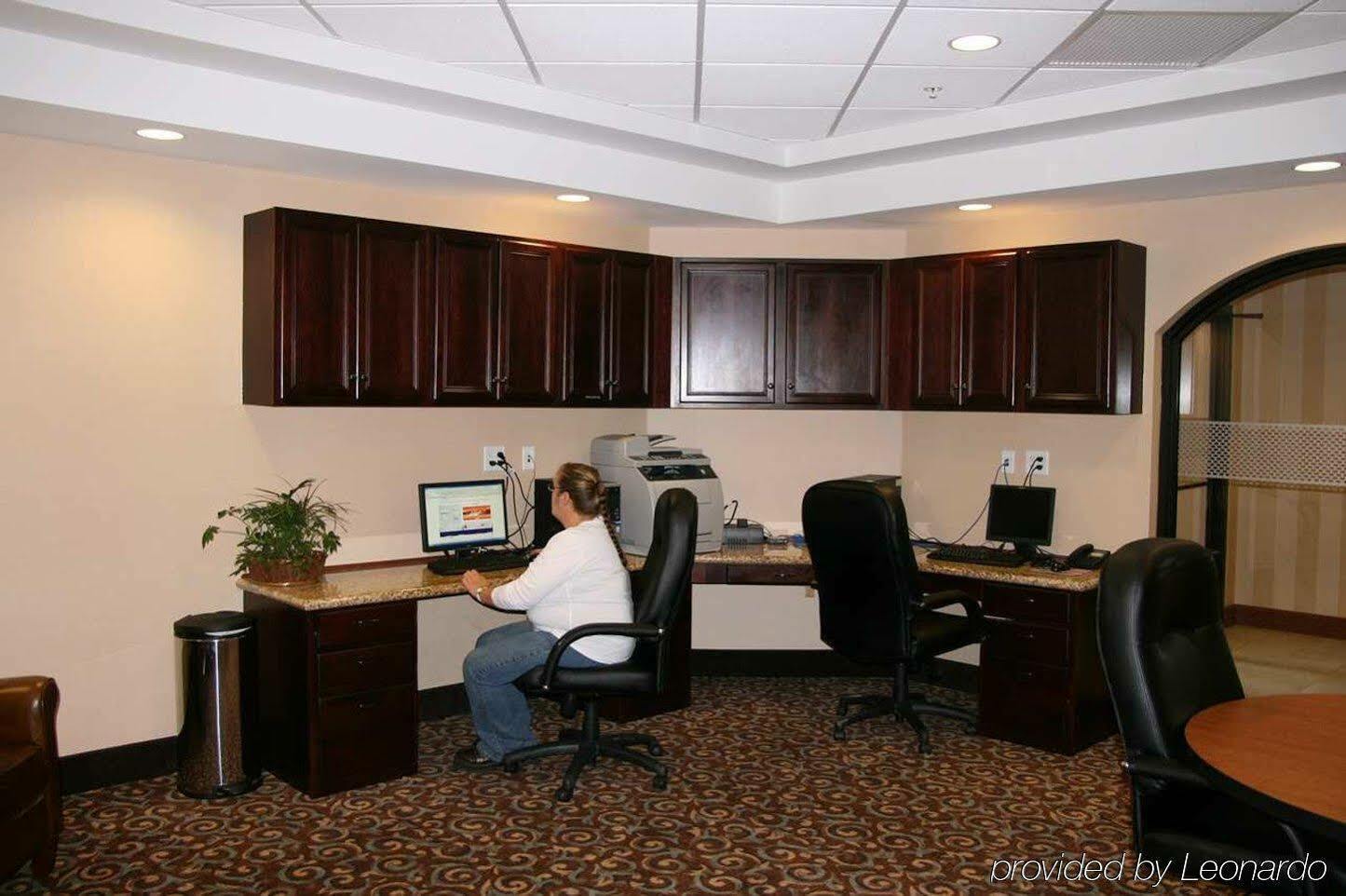 Hampton Inn Γουοτερτάουν Ανέσεις φωτογραφία